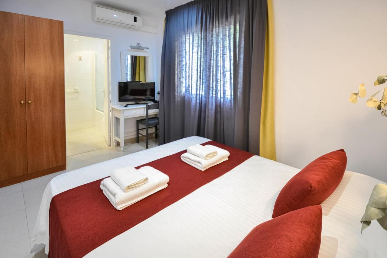 Hotel Reimar 산 안토니 드 칼론헤 객실 사진