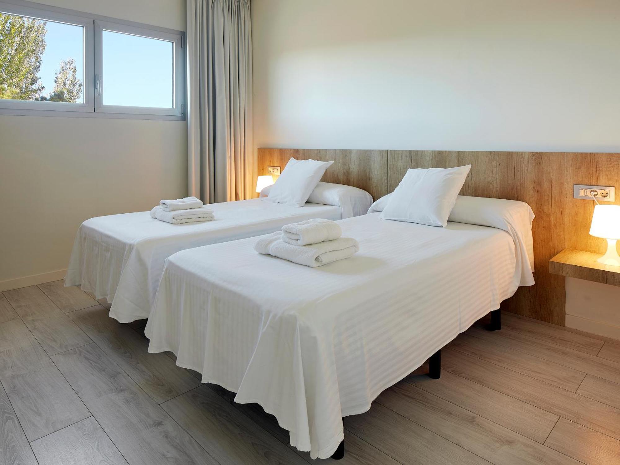 Hotel Reimar 산 안토니 드 칼론헤 객실 사진
