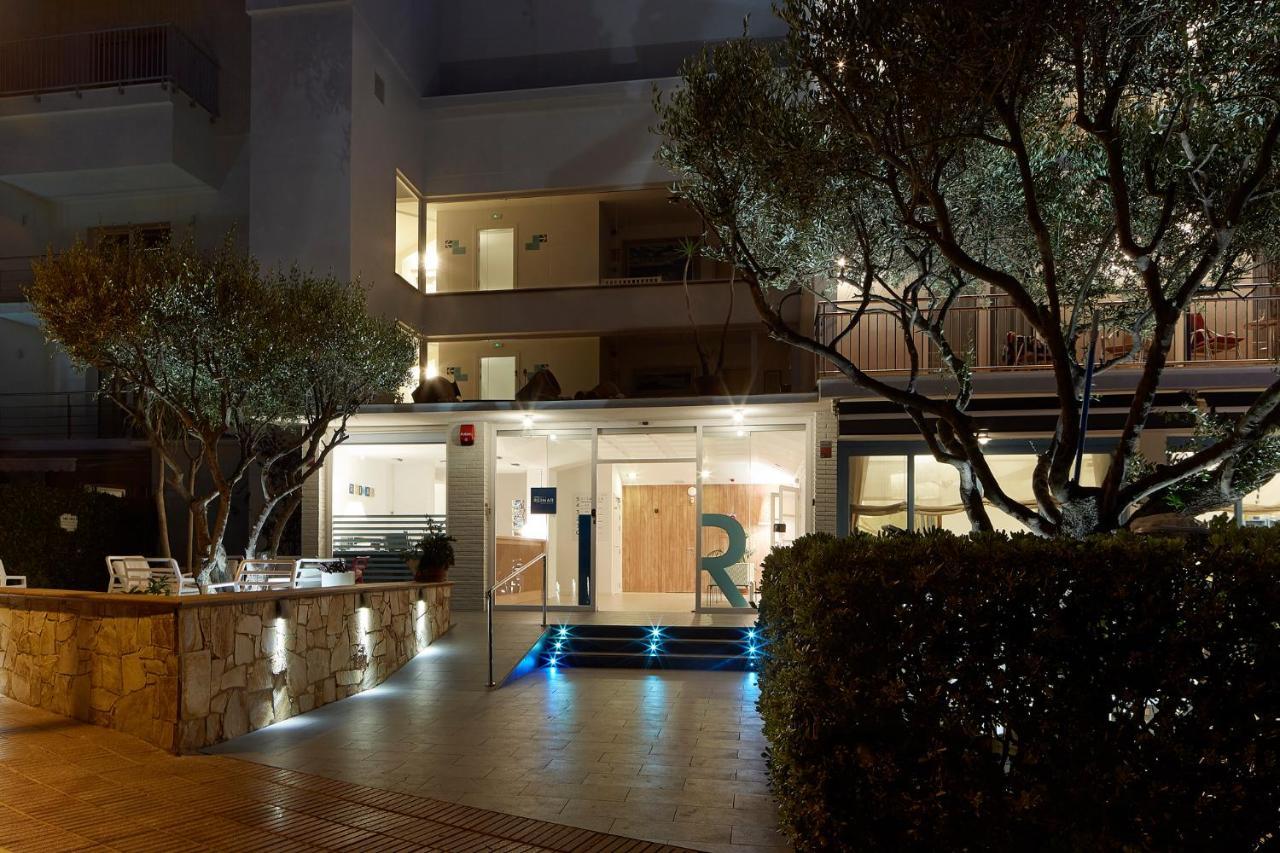 Hotel Reimar 산 안토니 드 칼론헤 외부 사진